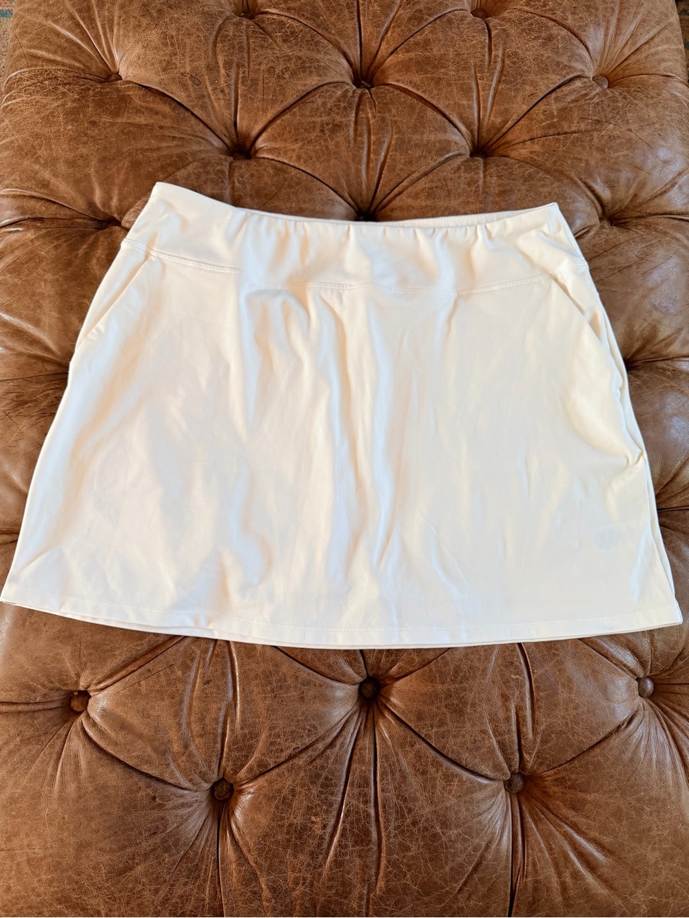 Tommy Bahama Golf White Performance Skirt with Shorts Large Athletic Tennis Golf